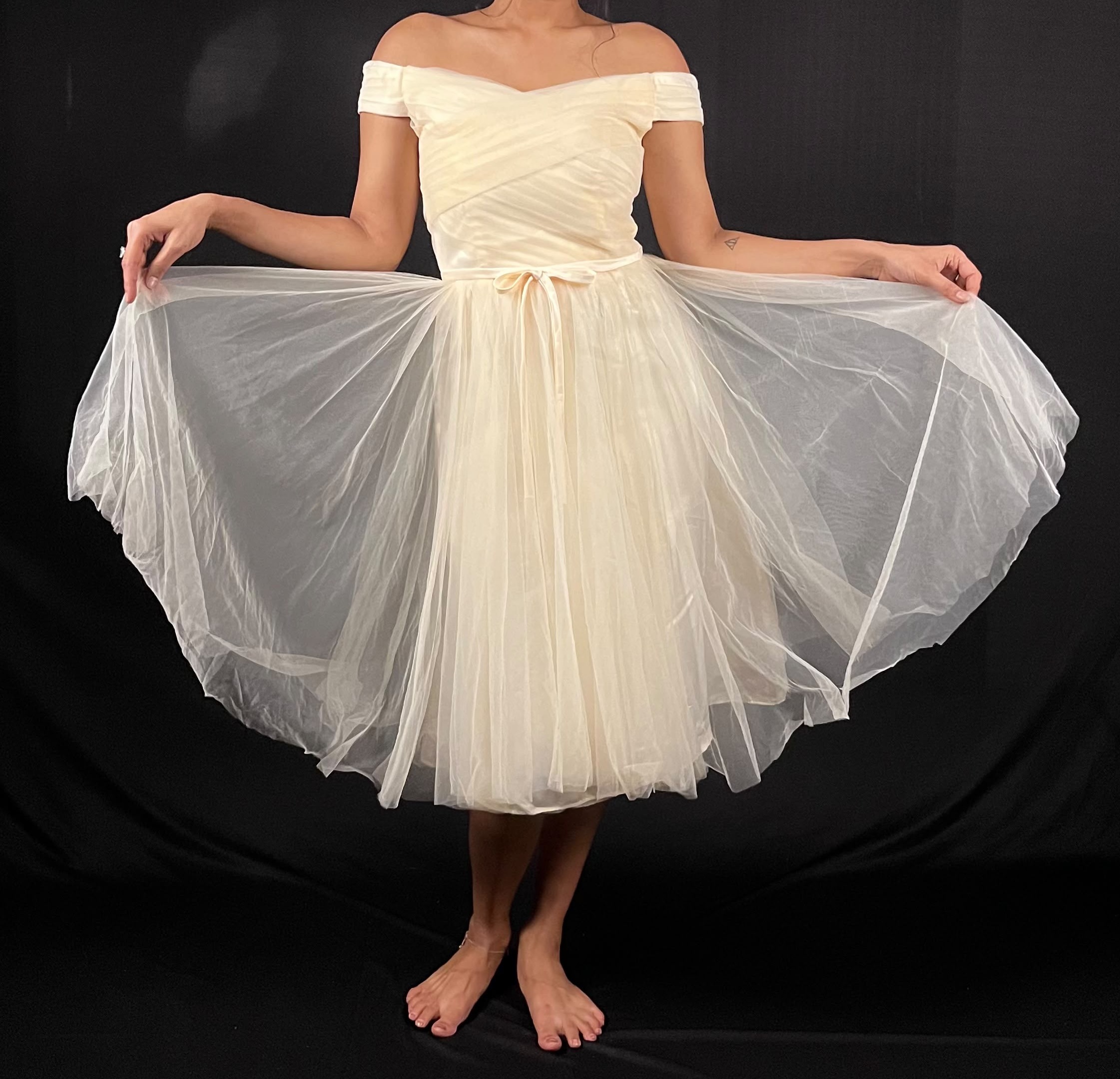 Ivory Off-Shoulder Corset Tulle Gown - Image 2